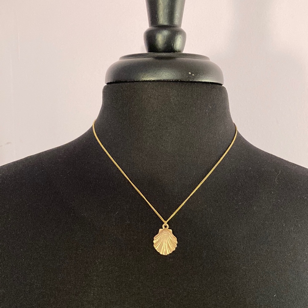 Gold Shell Necklace